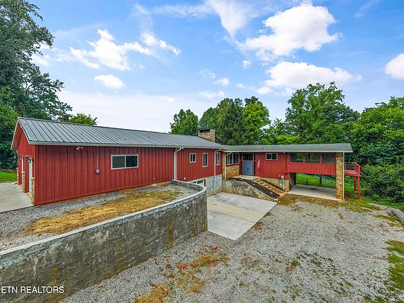 3rd image of 2902 Lovingood Way