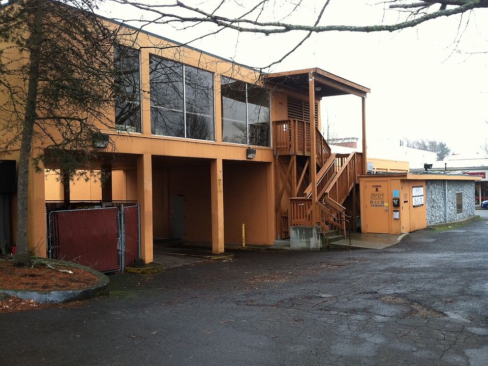 2nd image of 234 N Main Ave