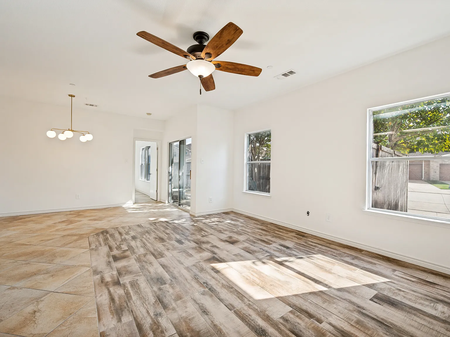 3 bed, 2.5 bath, 1806 sqft, $2,500 — Photo 4