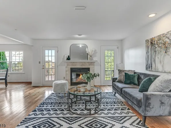 2102 Vroom Dr, Bridgewater Twp., NJ 08807
