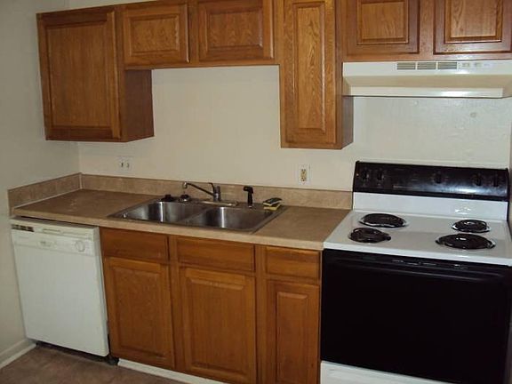 4th image of 111 Pine Haven Ct
