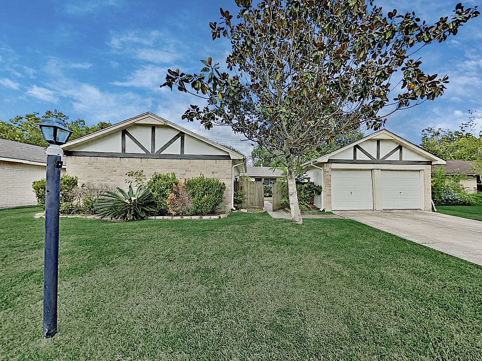1st image of 16211 Bougainvilla Ln