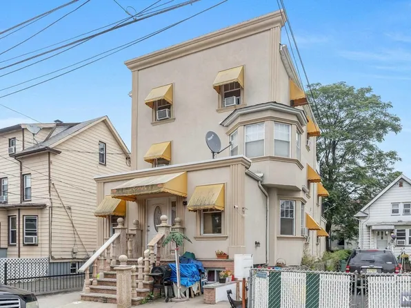 56 Hamilton Ave, Fairview, NJ 07022