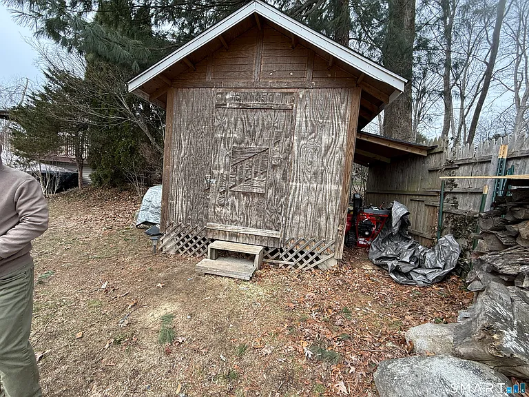 82 Sherry Ln — Photo 15