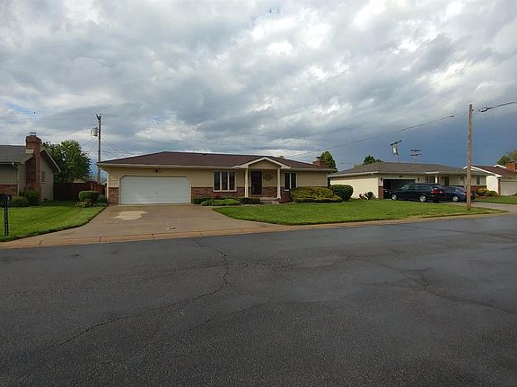 2nd image of 1331 Bradshaw Dr