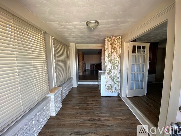 3rd image of 179 W Main St #C