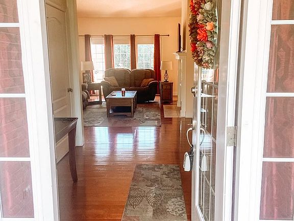 3rd image of 3010 Deep Creek Dr