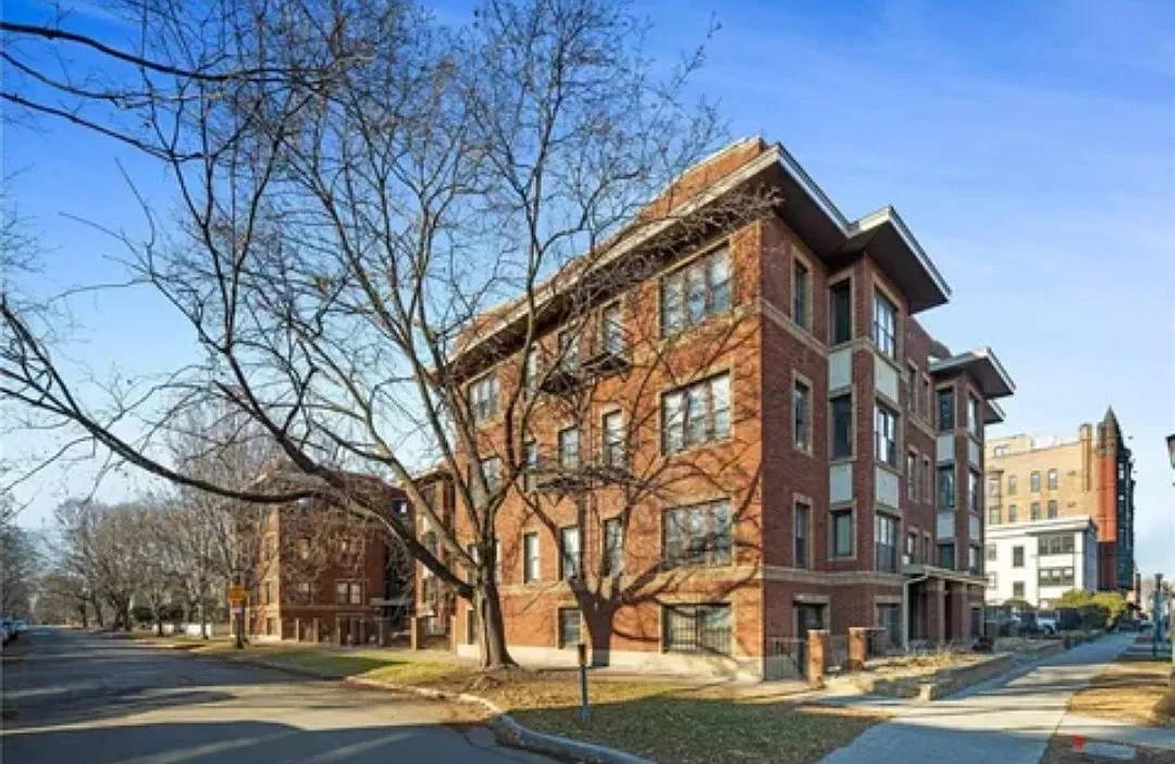 Building Photo - 391 Laurel Ave #103
