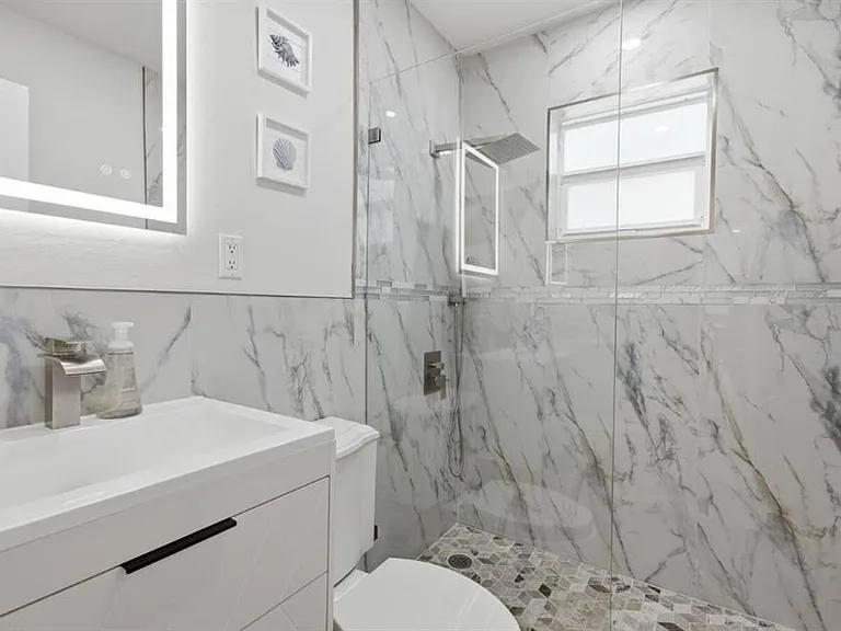 2147 Washington Ave #A — Photo 22
