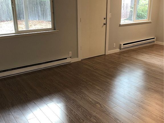 2nd image of 12109 114th Avenue Ct E