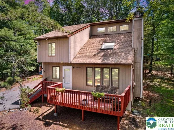 117 Manchester Dr, Bushkill, PA 18324