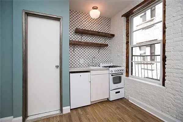 Rented by Stephen P. Wald | media 15