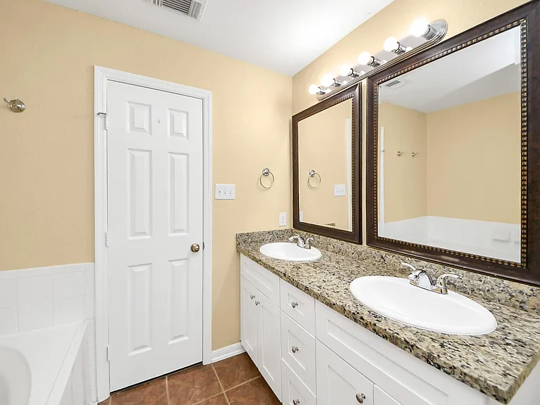 2222 Summit Meadow Dr — Photo 29