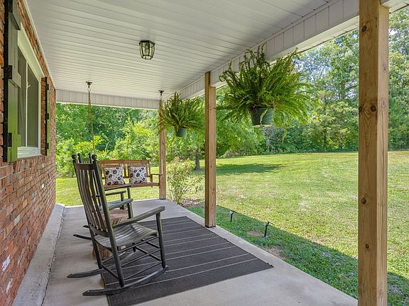 4th image of 5283 Indian Creek Rd