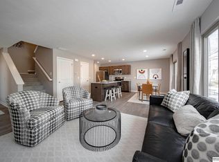 17066 Hawthorne Ave, Omaha, NE 68118