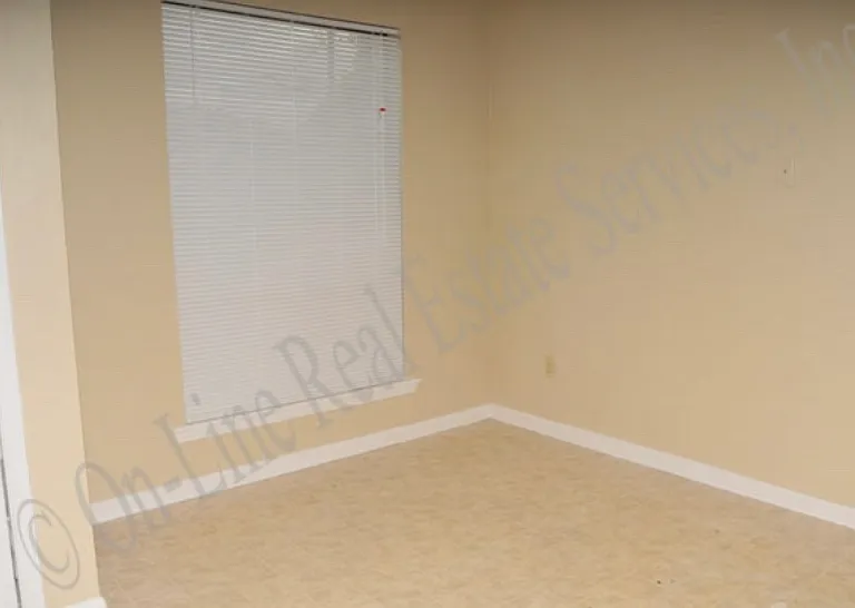 701 Navarro Dr #D — Photo 5
