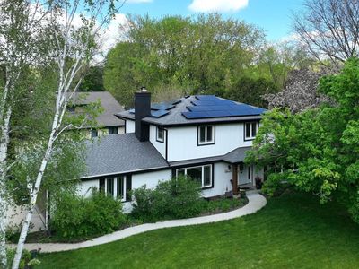 W221N2722 Timberwood LANE, Waukesha, WI, 53186