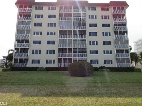 3rd image of 6900 Estero Blvd APT 402