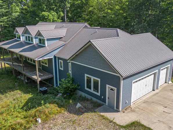 9263 Ferris Ave, Grant, MI 49327