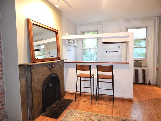 Rented by Realty Collective | media 17