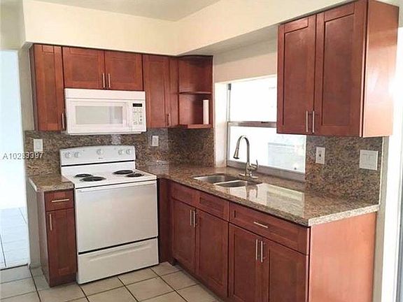 5th image of 8541 NW 25th Ct