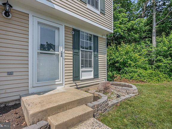 4th image of 1333 Germander Dr