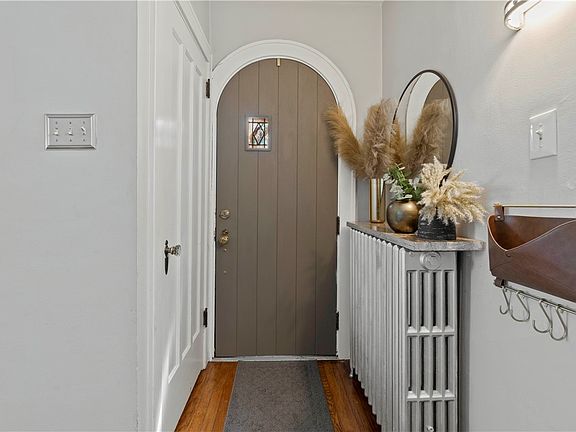 3rd image of 503 6th St