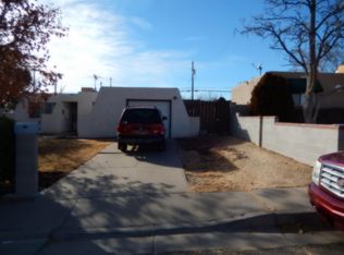 417 62nd St SW, Albuquerque, NM 87121