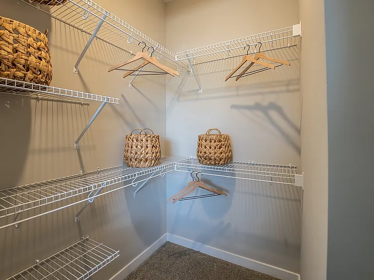 Abberly Royal Creek Apartment Homes — Photo 9