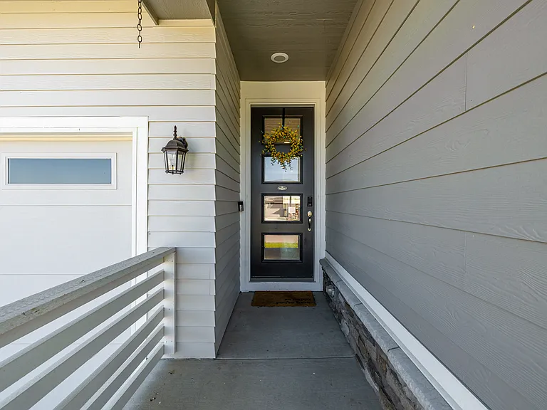 9096 Uravan Ct — Photo 4
