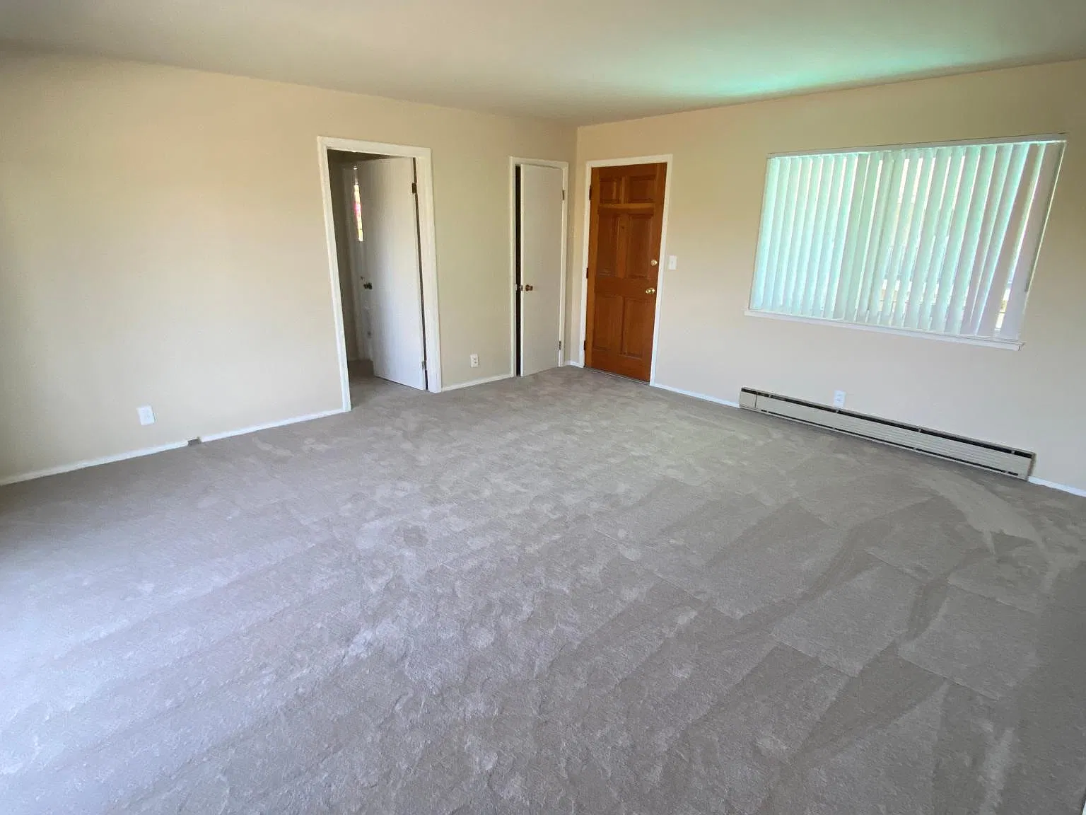 842 N Rengstorff Ave — Photo 2