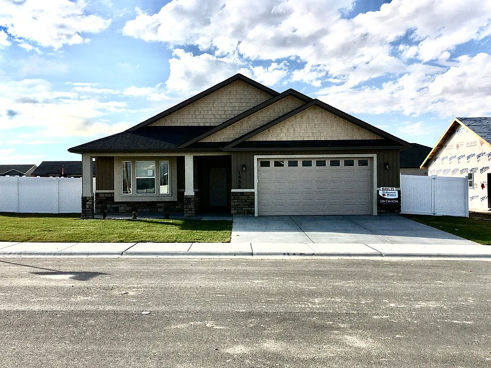 1st image of 1456 Blue Grouse Way