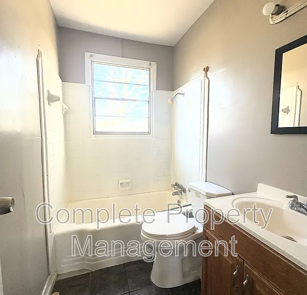 3212 Avenue G — Photo 6