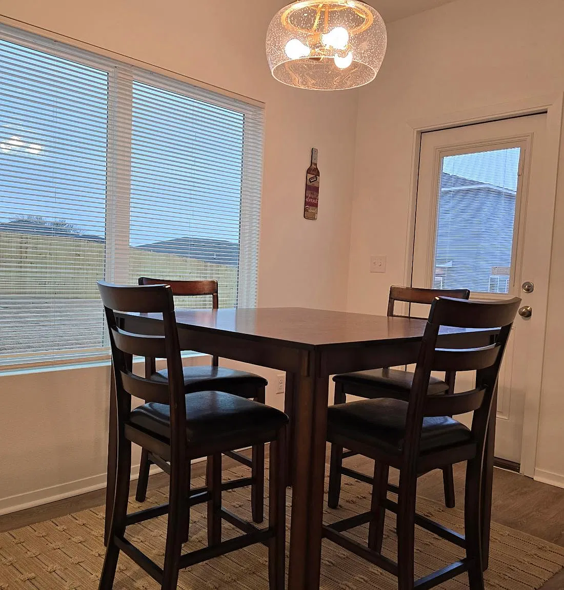 3 bed, 1466 sqft, $1,600 — Photo 4