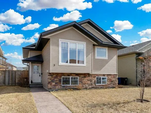 9 W Cedar Cres, Blackfalds, AB T4M 0A2