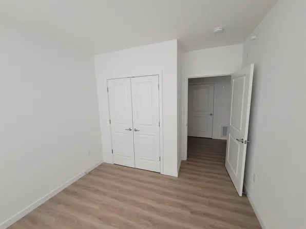 306 Bergen Avenue image 3 of 15