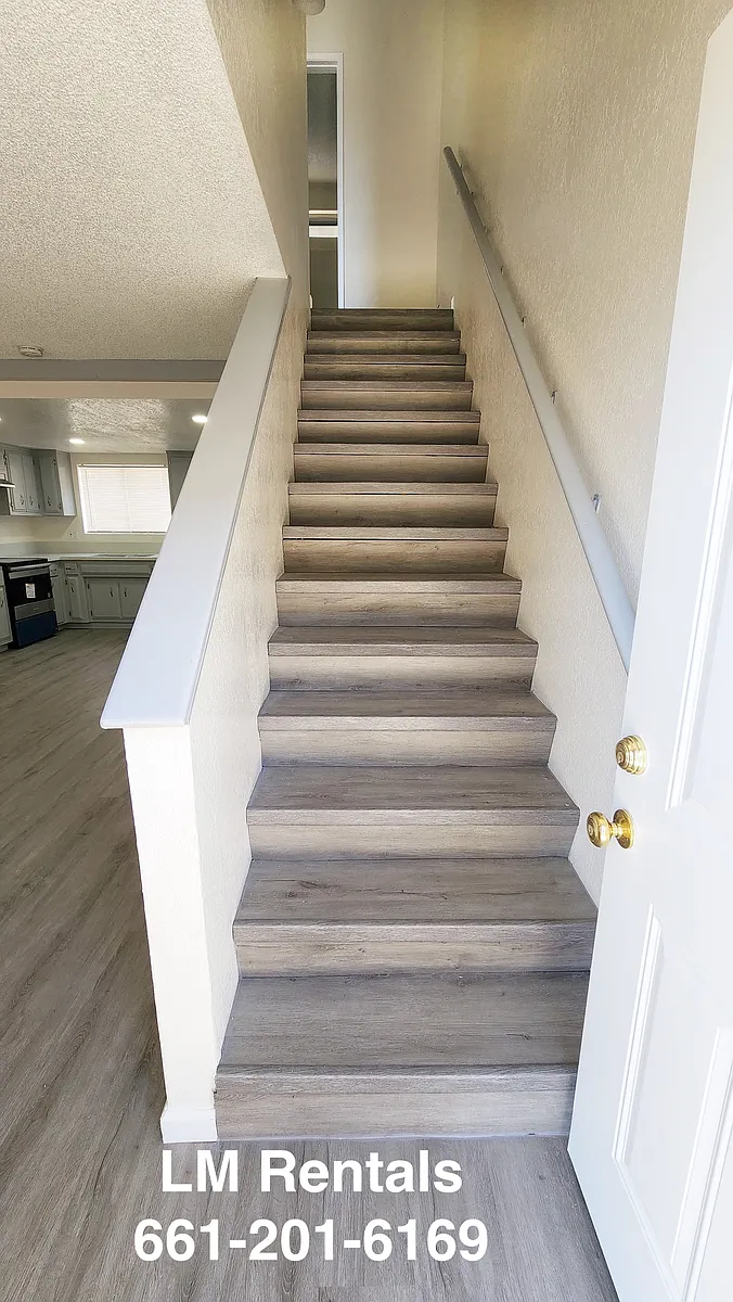 Building Photo - 809 K St
