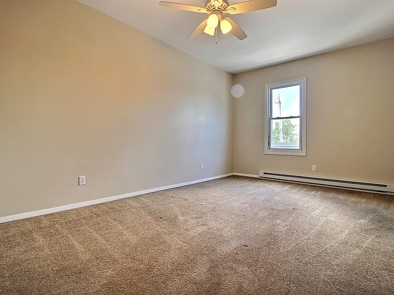 33 Railroad Ave #2 — Photo 6