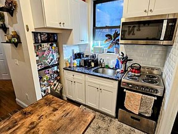 4th image of 205 E 73rd St APT 11