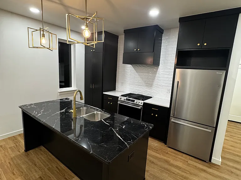 W Wedington Dr — Photo 20
