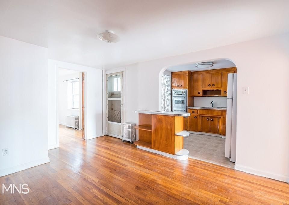 1st image of 309 Baltic St #1