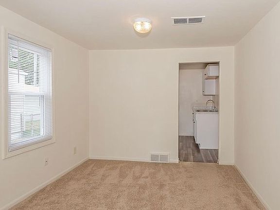 4th image of 420 W Morehouse Ave