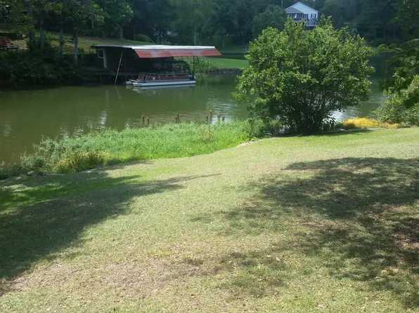 110 Sanford Dr, Milledgeville, GA 31061