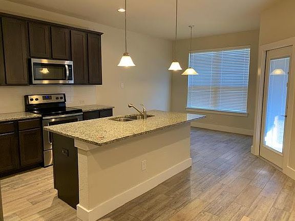 2nd image of 736 Gristmill Dr