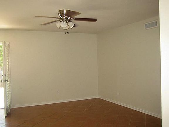 3rd image of 3432 Cherrywood Ln