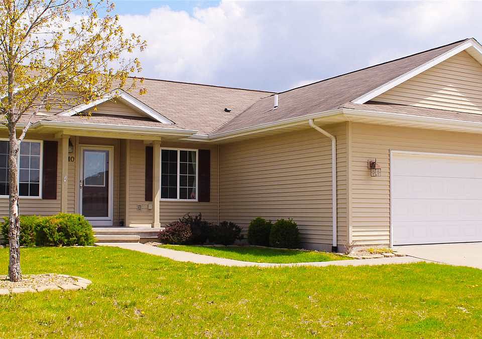 1st image of 240 Radcliffe Dr
