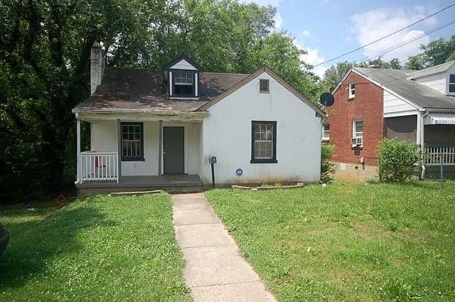 1st image of 1012 Hunt Ave NW