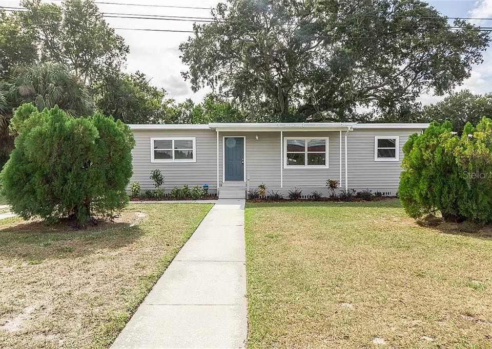 1st image of 120 Bassedena Cir S