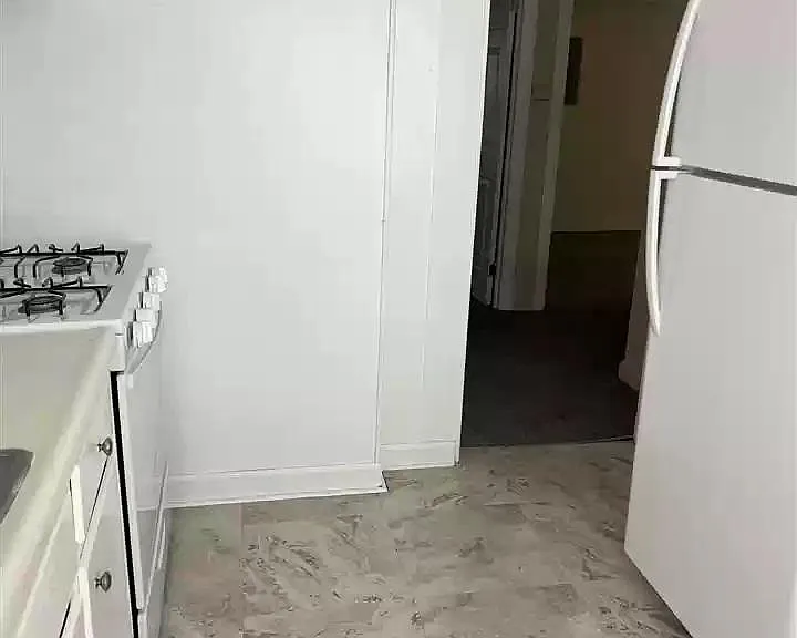 8684 Continental Ave — Photo 3