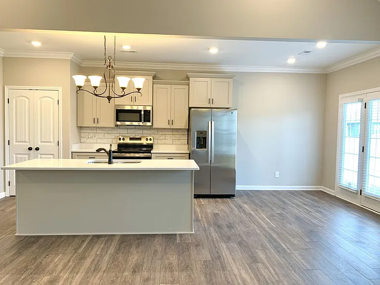 421 Ayden Ln — Photo 9